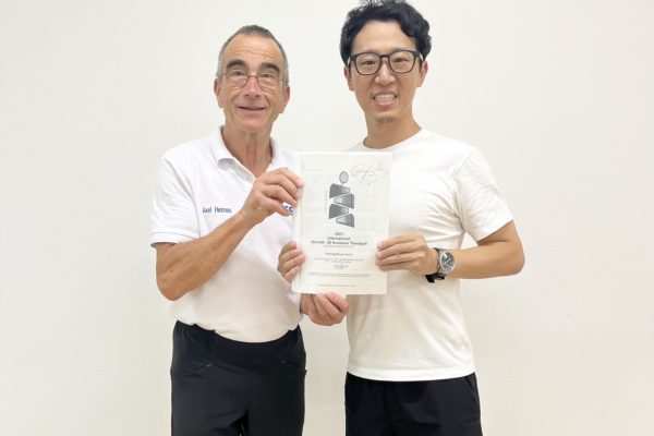 シュロス法国際認定セラピスト資格取得のお知らせ